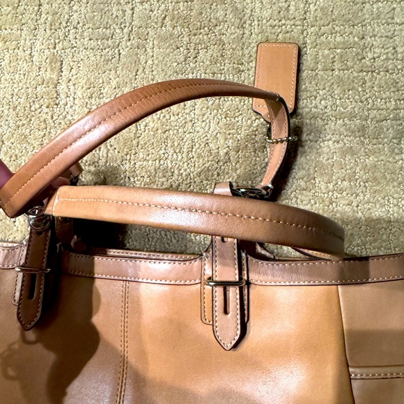 Camel coach purse - Picture 5 of 7